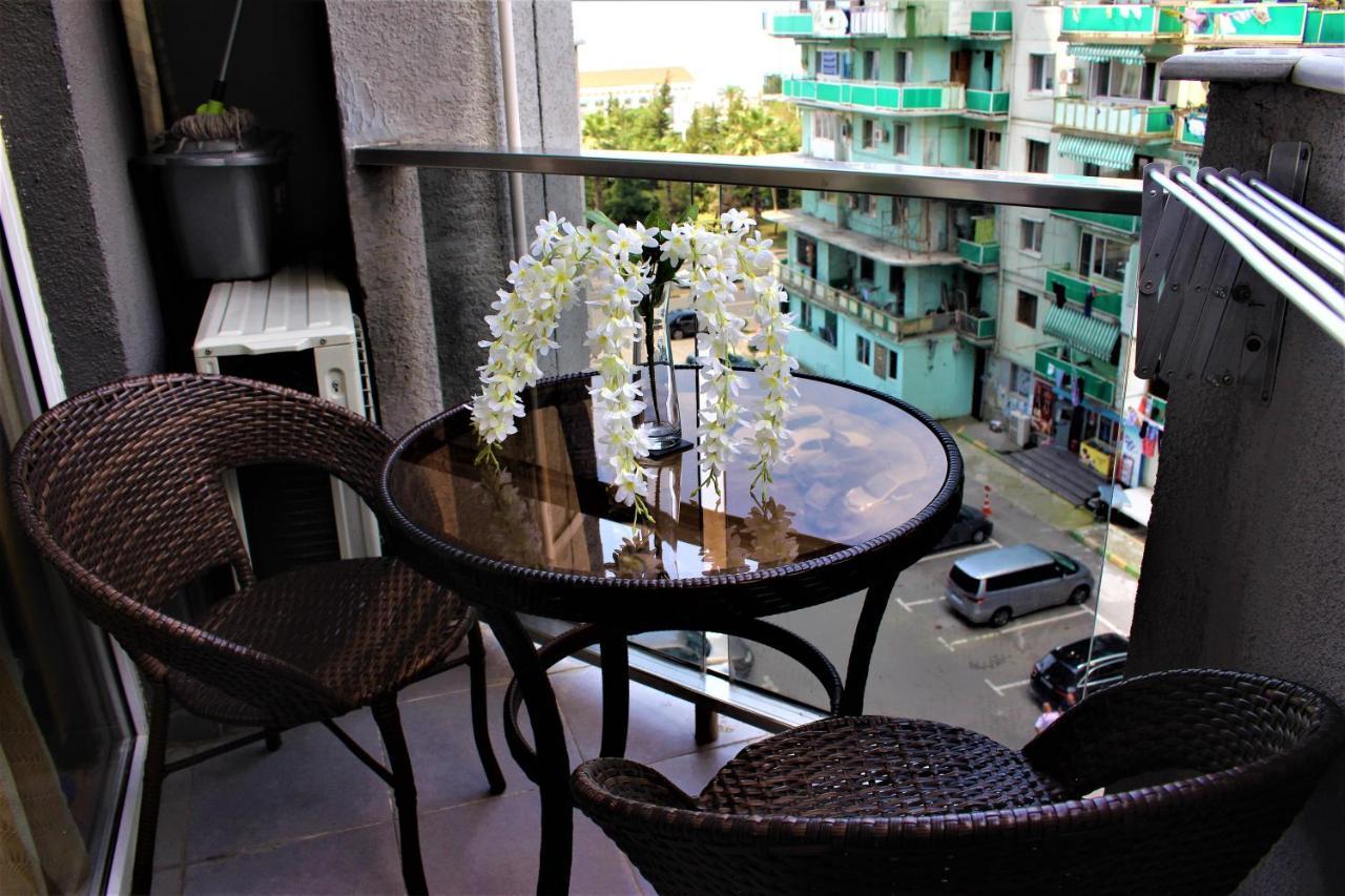 Orbi Lux Apartment Батуми Экстерьер фото